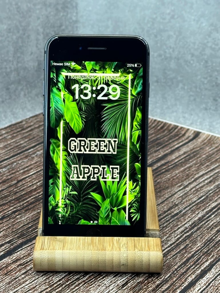 iPhone 8