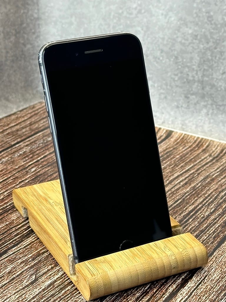 iPhone 8