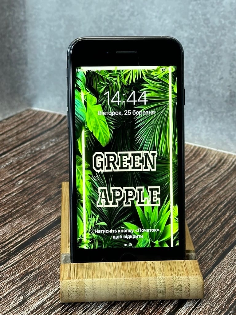 iPhone 8