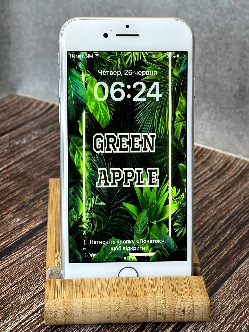 iPhone 8